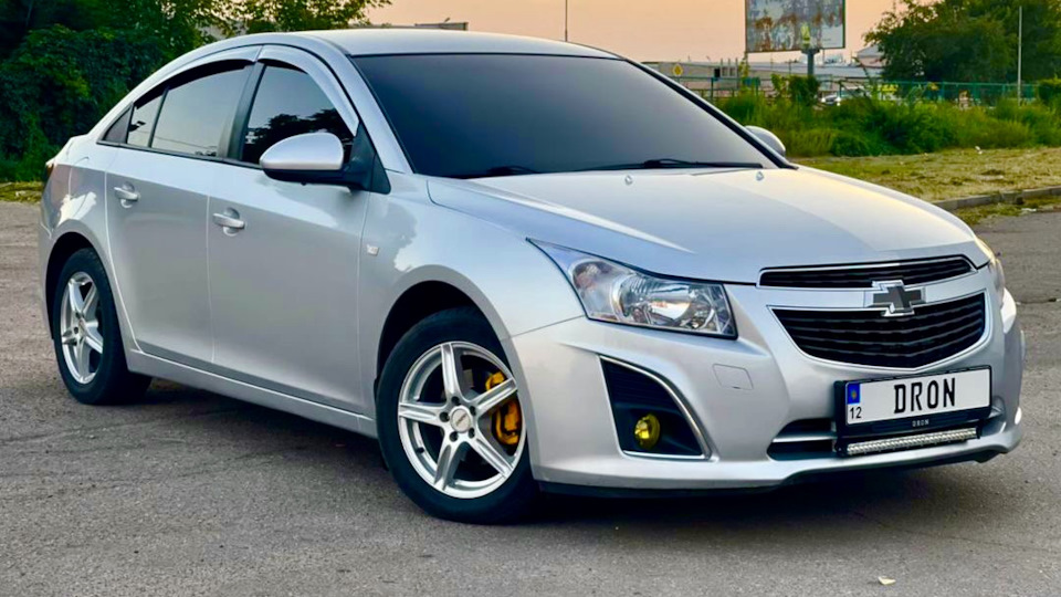 Cruze 12