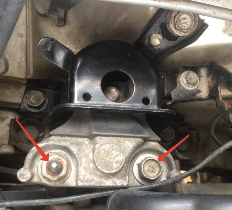 Тойота рав 4 4 2. Замена подушек рав 4. Замена картриджа опоры двигателя. Rav4 2004 подушка двигателя. Опора двигателя передняя правая тойота рав4.