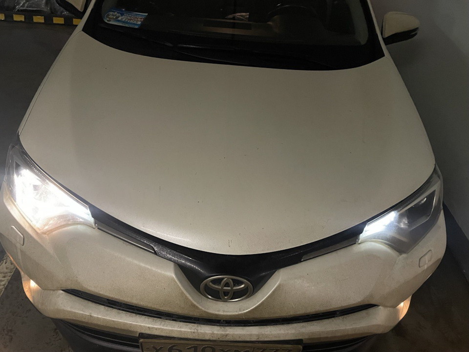 Одноглазый Джо — Toyota RAV4 (IV), 2 л, 2017 года | поломка | DRIVE2