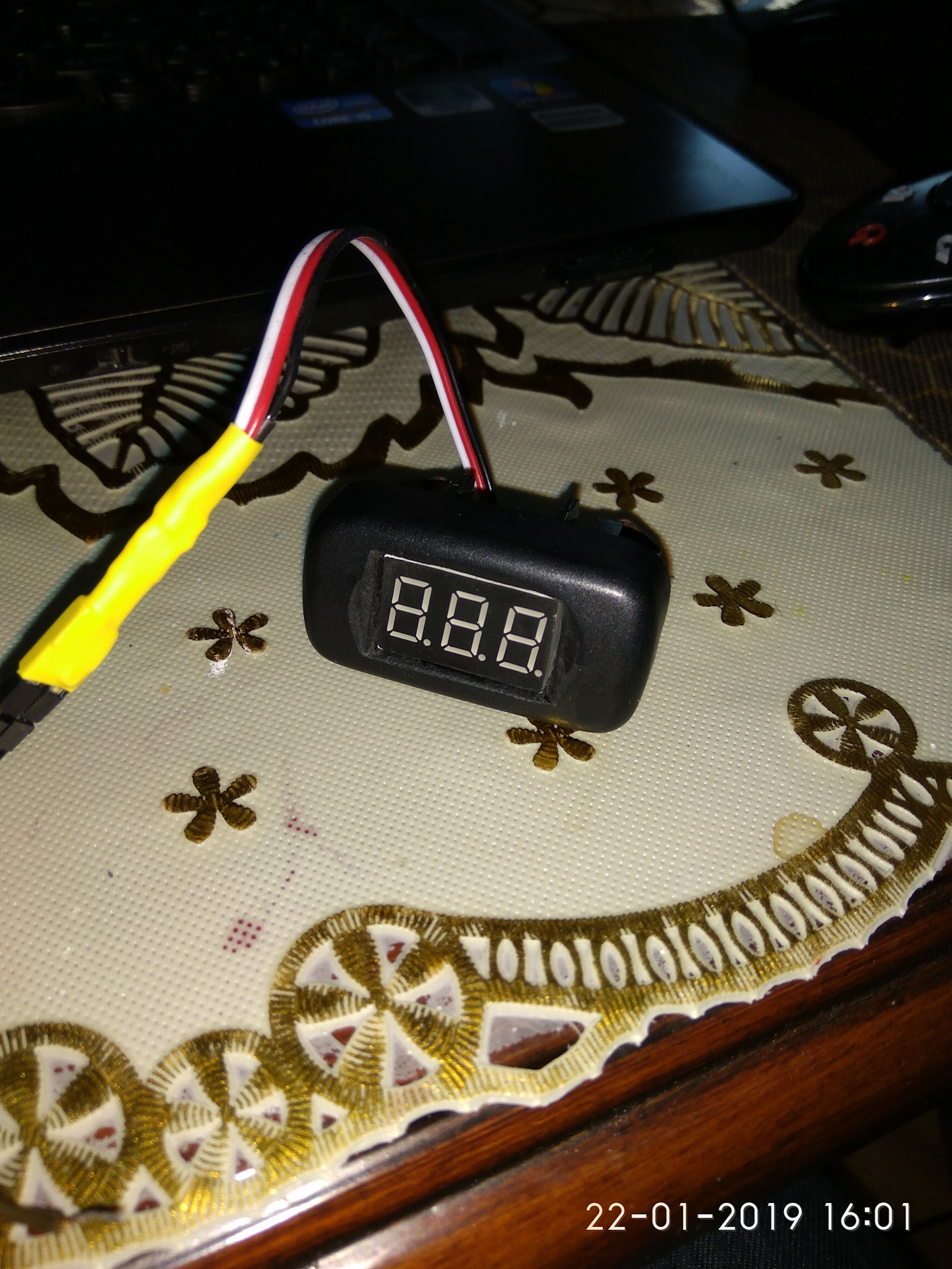 Установка вольтметра в Ниссан. — Nissan Primera (P10), 2 л, 1995 года ...