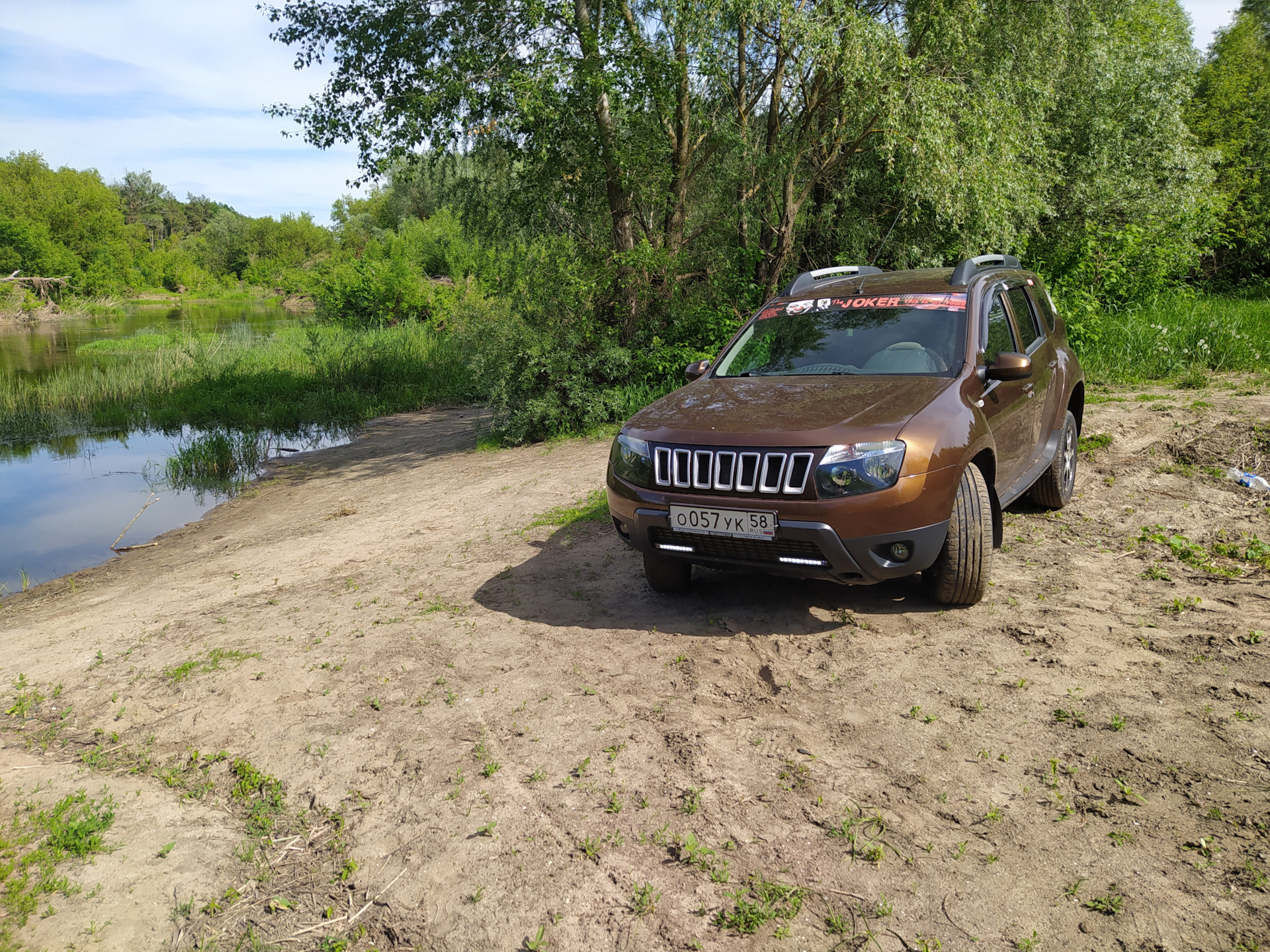 Замена штатной решётки на решётку стиль чероке — Renault Duster (1G), 1 ...