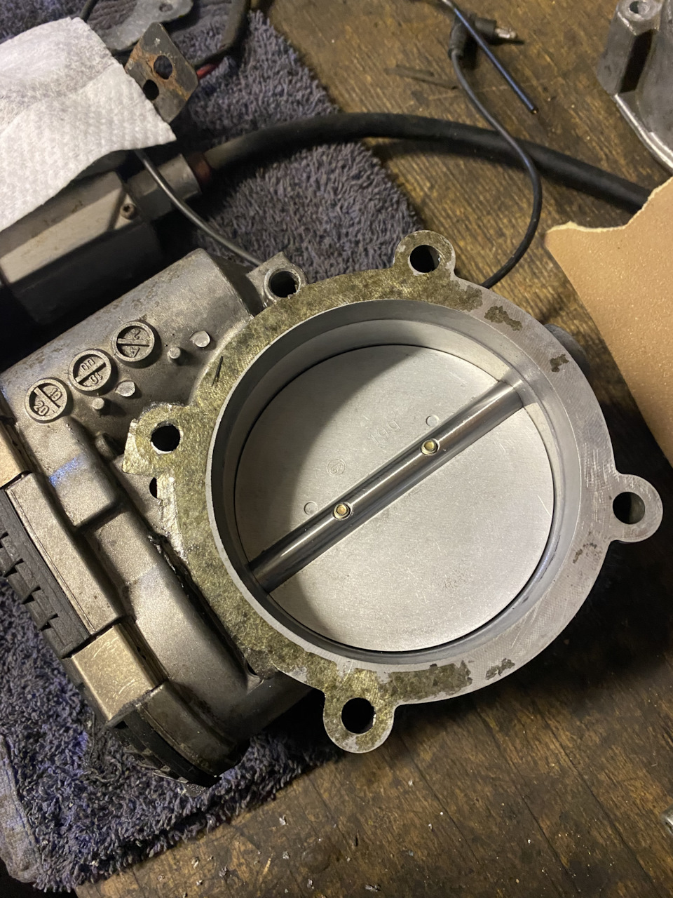 Плавающие холостые обороты на холодную Ауди а8 д2 4.2 — Audi A8 (D2), 4 ...