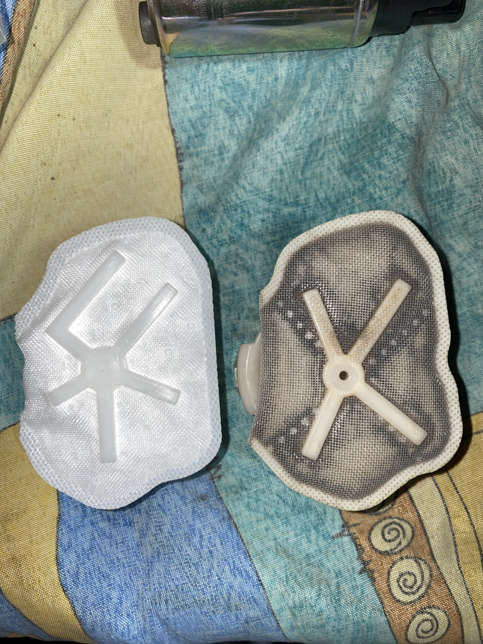 Слева от Аккорда/справа оригинал от фита. — Honda Fit (3G)