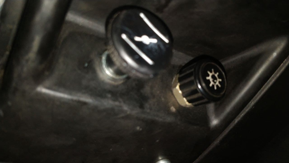 Замена тросика подсоса ИЖ 2126 и прокладки клапанной крышки — ИЖ 2126 ...