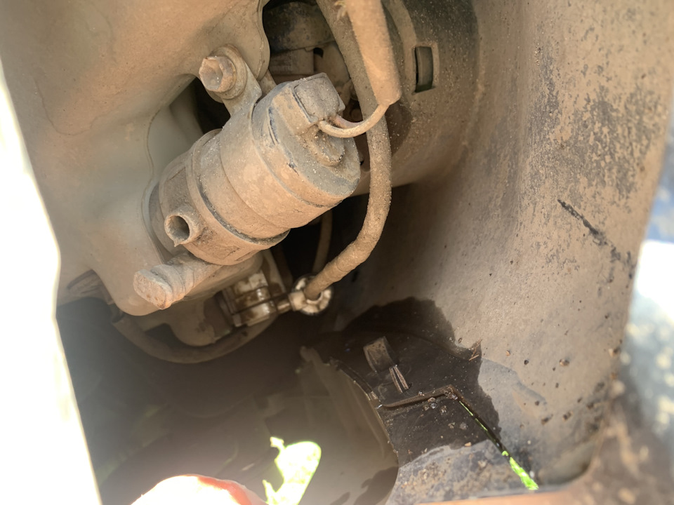 Бежит бачок омывателя — Nissan Murano I, 3,5 л, 2006 года | наблюдение ...