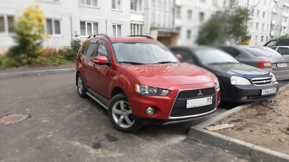 Замена резинок дворников — Mitsubishi Outlander XL, 2 л, 2011 года ...