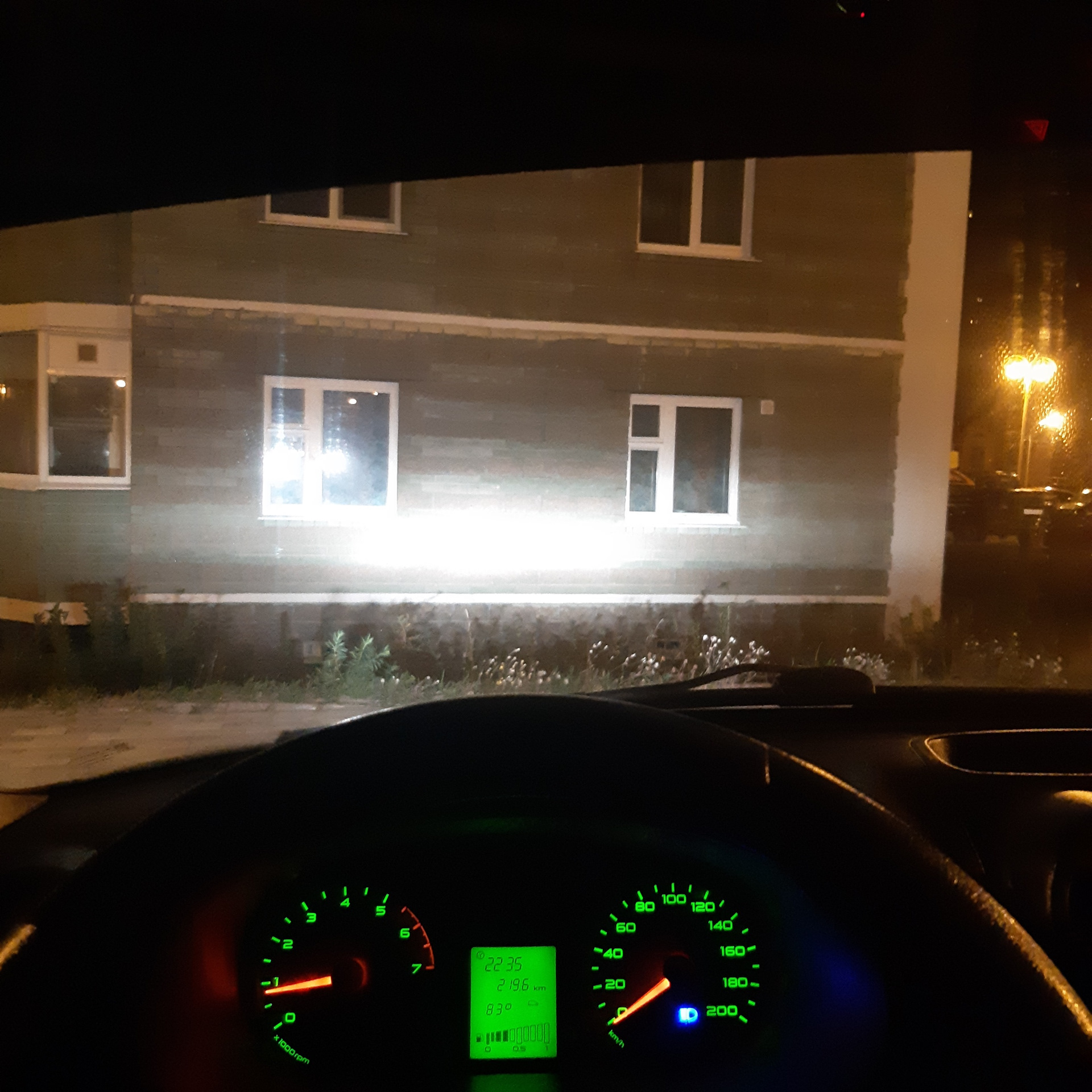 Лампы PHILIPS RACINGVISION +150% H4 (Часть 1). — Lada Гранта, 1,6 л ...