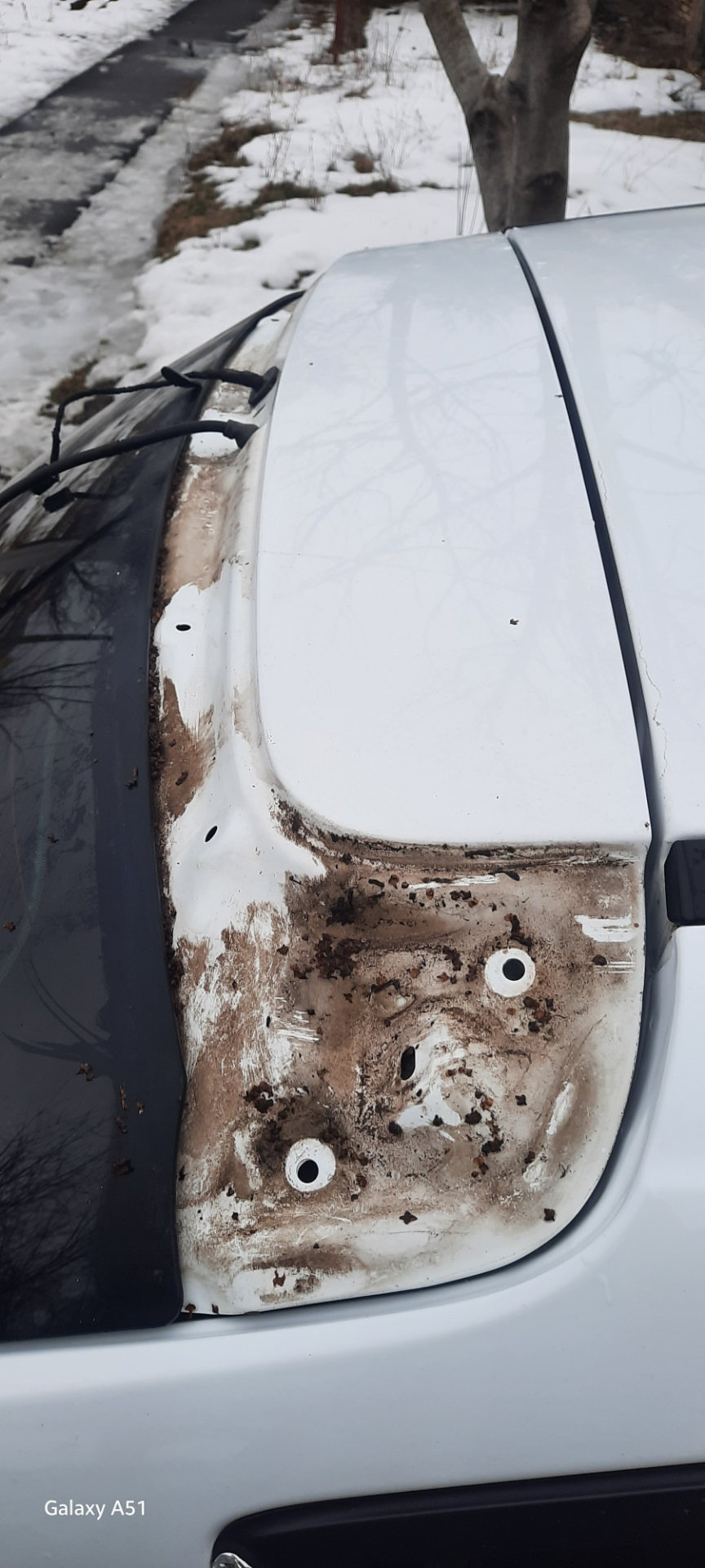 (65) Крепление спойлера. — Ford Focus III Hatchback, 2 л, 2012 года ...