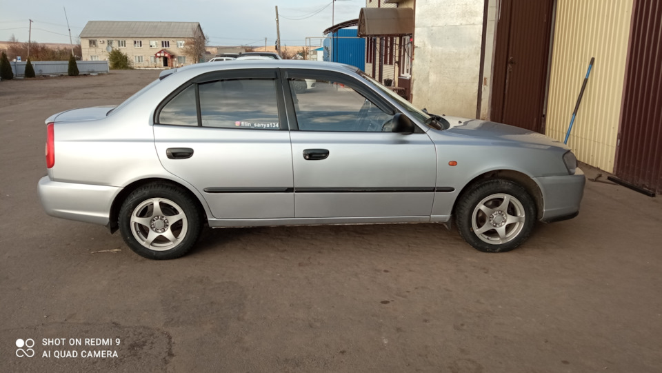 Летние шины Виатти+Литые диски на зиму — Hyundai Accent (2G), 1,5 л ...