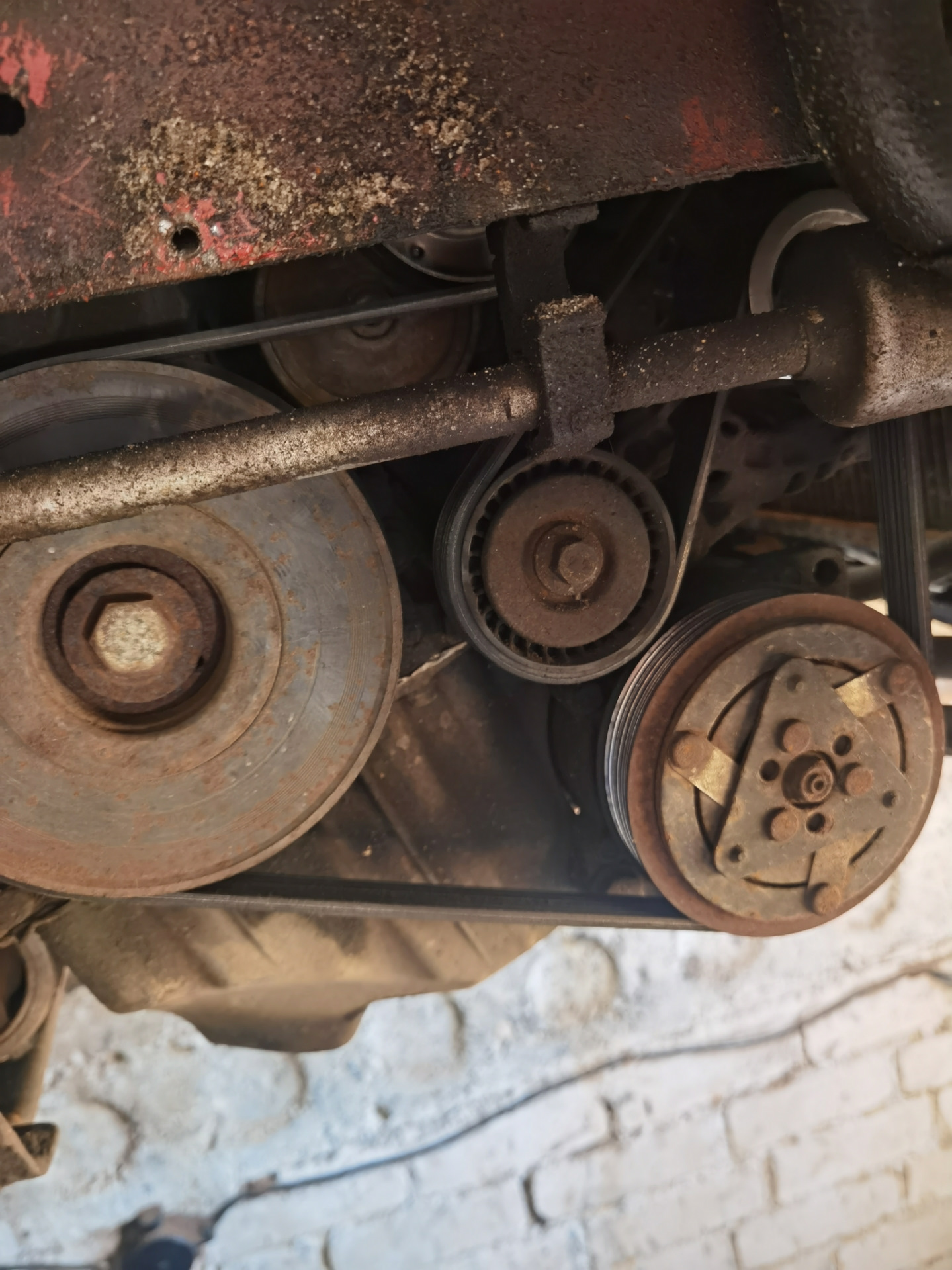 Замена шкива коленвала, установка обгонной муфты на генератор ...