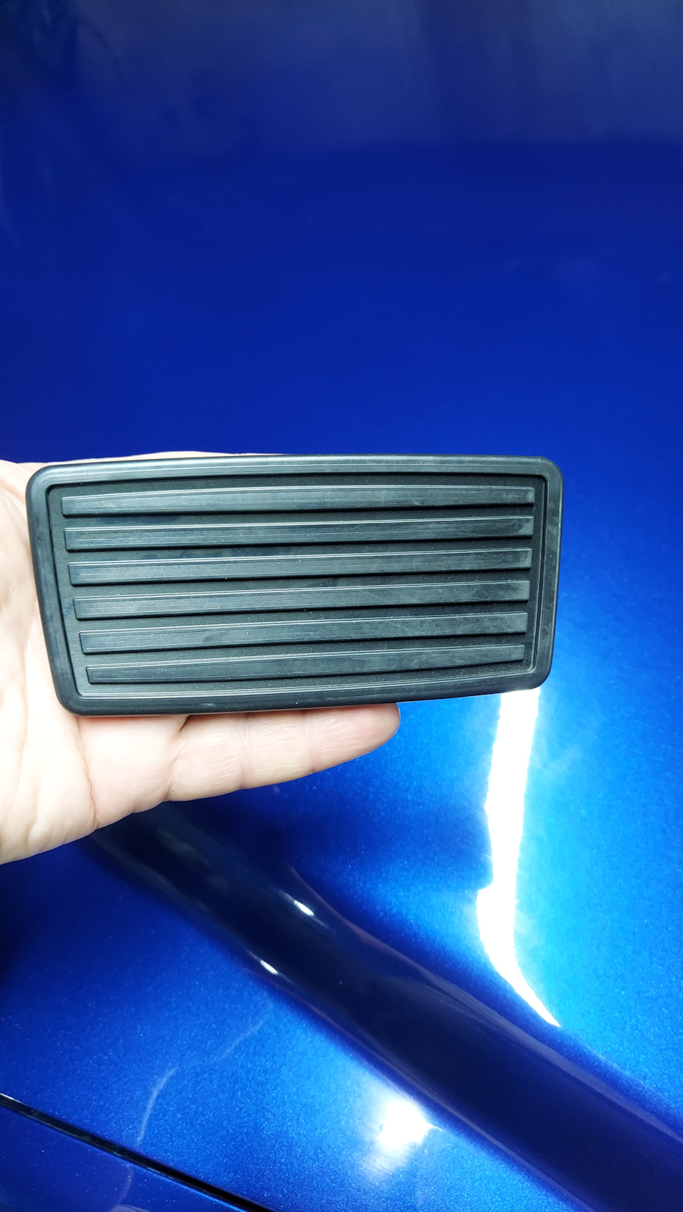 Хотел чтоб выглядела как оригинальная. Не хотелось никаких хромированных и т.д. — Honda CR-V (RE)