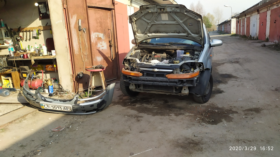 Ну и почему бы не по экспериментировать или чуть юмора ) забавный вид — Chevrolet Aveo Sedan (1G)