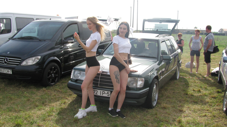 Фото в бортжурнале Mercedes-Benz E-Class Estate (S124)