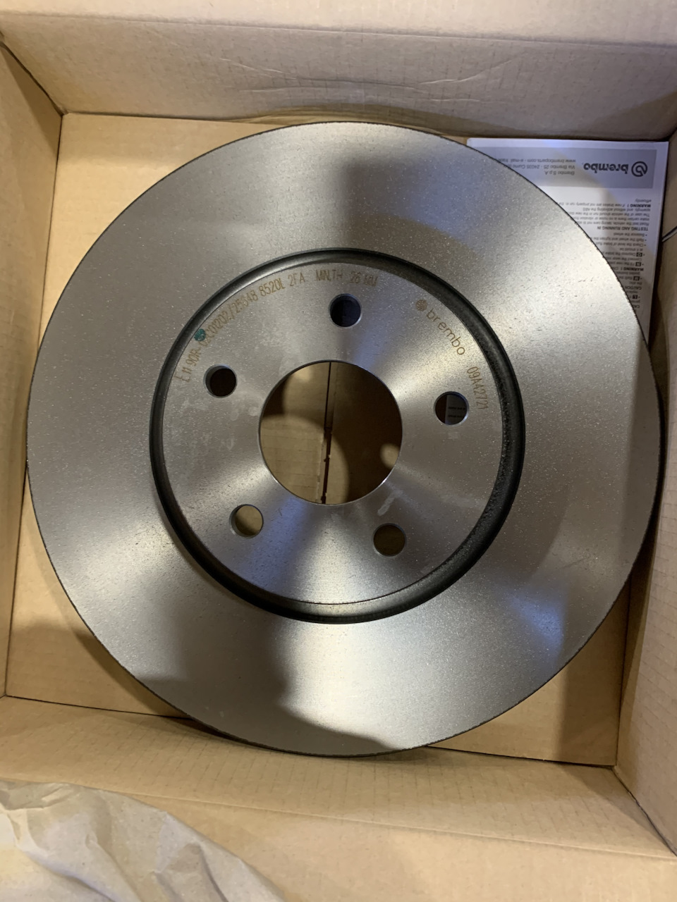 Замена передних тормозных дисков и колодок — Ford Mondeo IV, 2,3 л ...