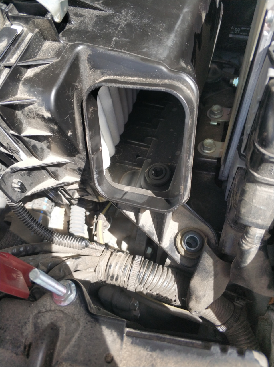 Фото в бортжурнале Mitsubishi Outlander (3G)