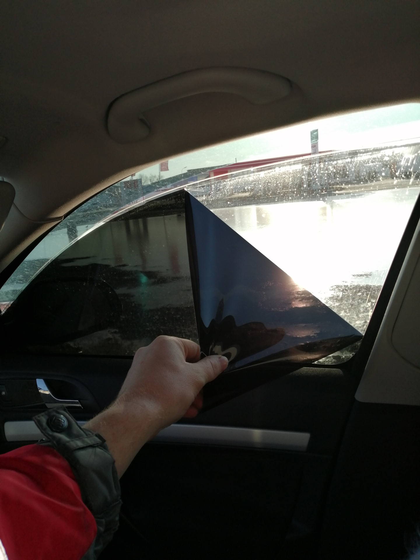 Тонировка стекол автомобиля быстро снять