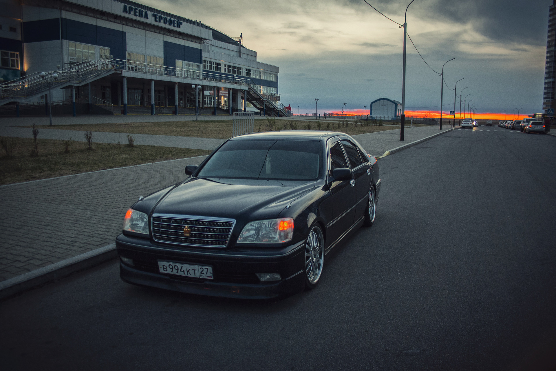 Toyota Crown athlete stance