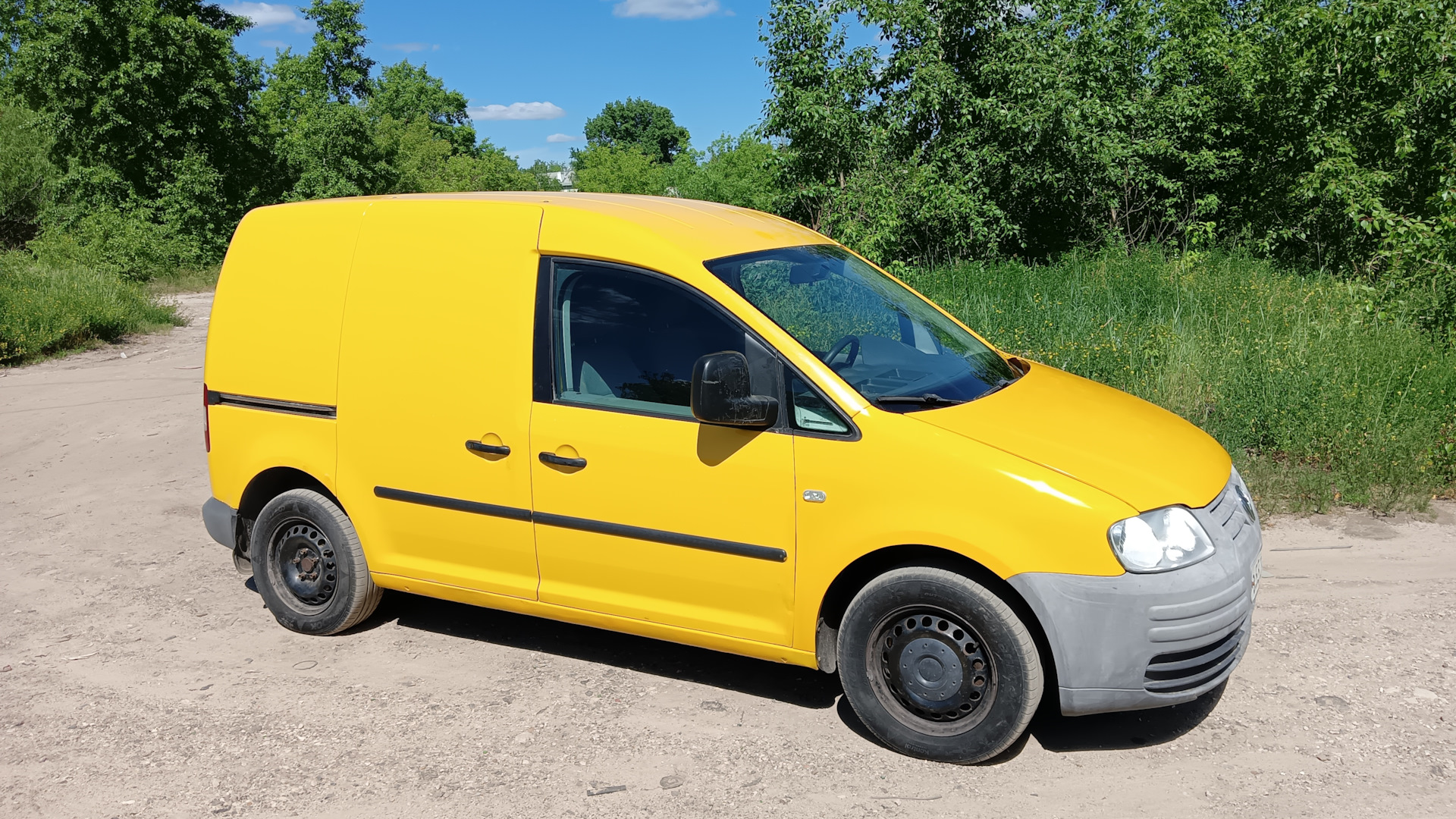 Volkswagen Caddy (3G) 2.0 дизельный 2007 | Желток на DRIVE2