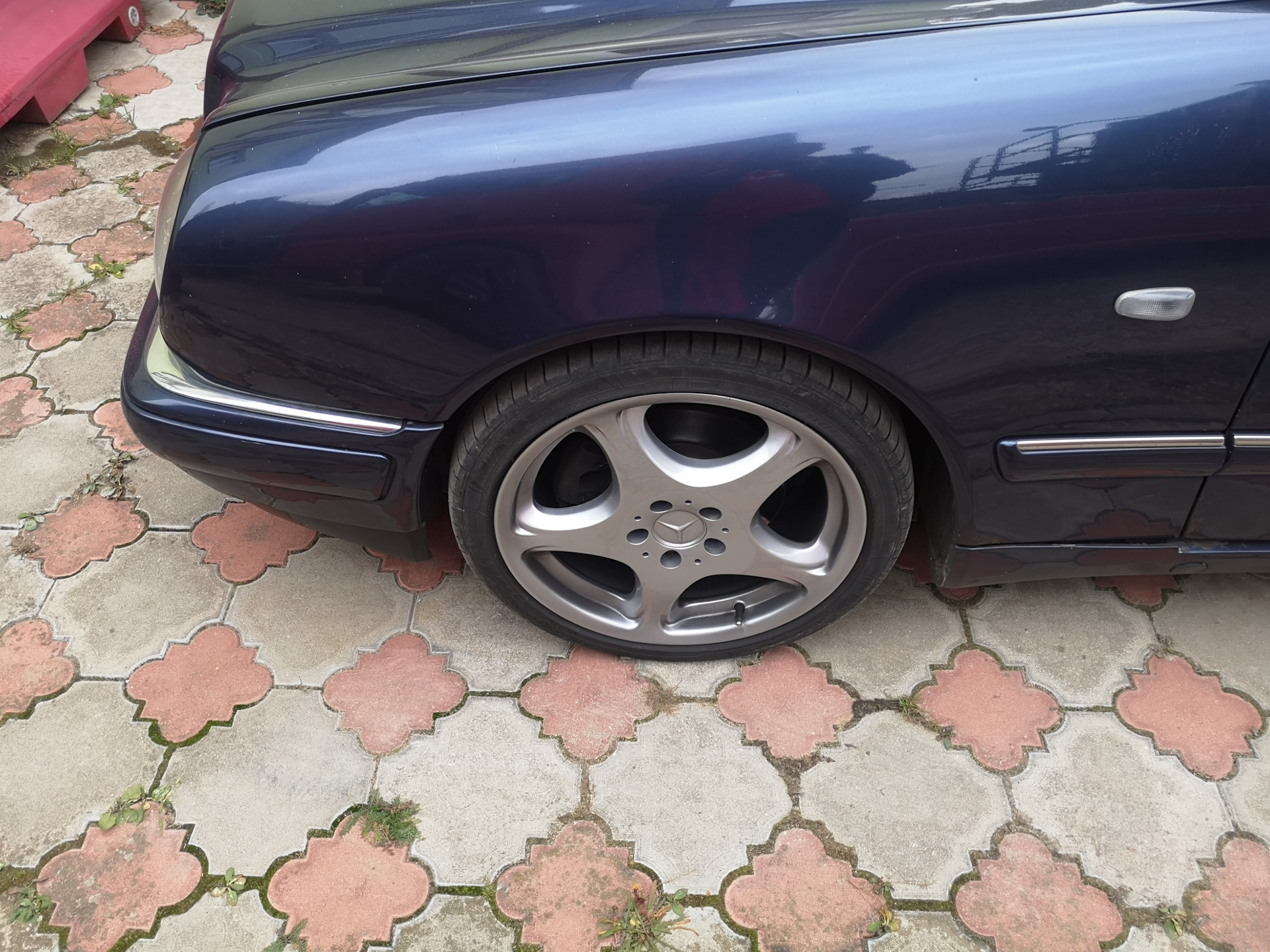 Диски 210. W210 диски r18. Mercedes w210 r18. Mercedes w210 Ronal r18. Диск BBS r18 на Мерседес w210.