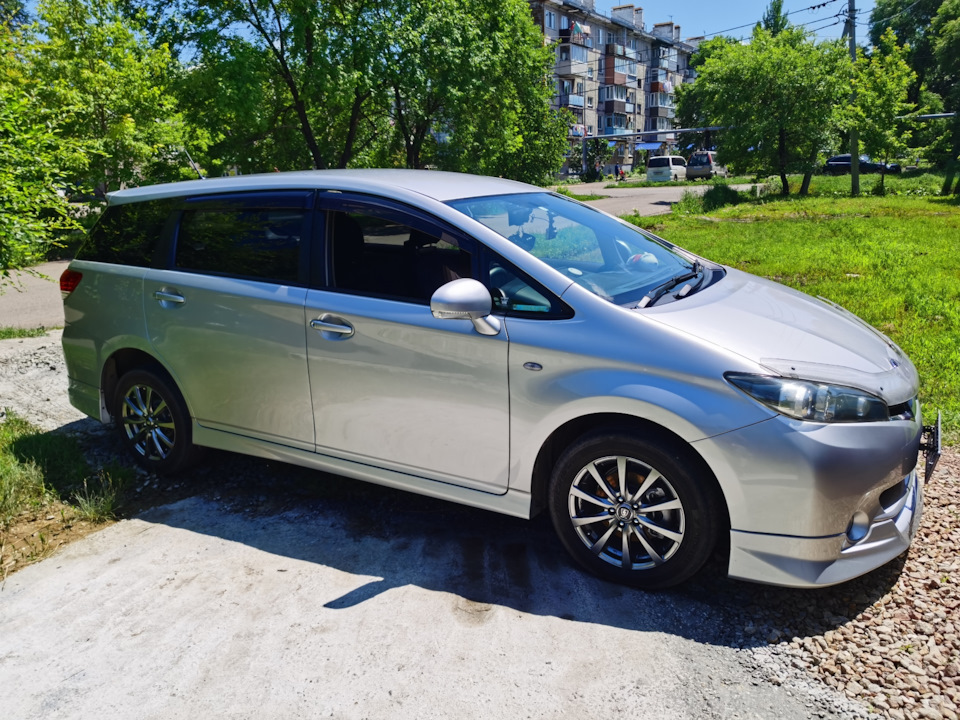 toyota wish