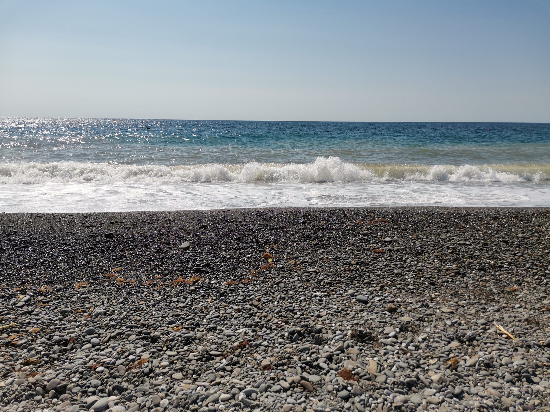 Ялта море отзывы. Волны море Ялта.