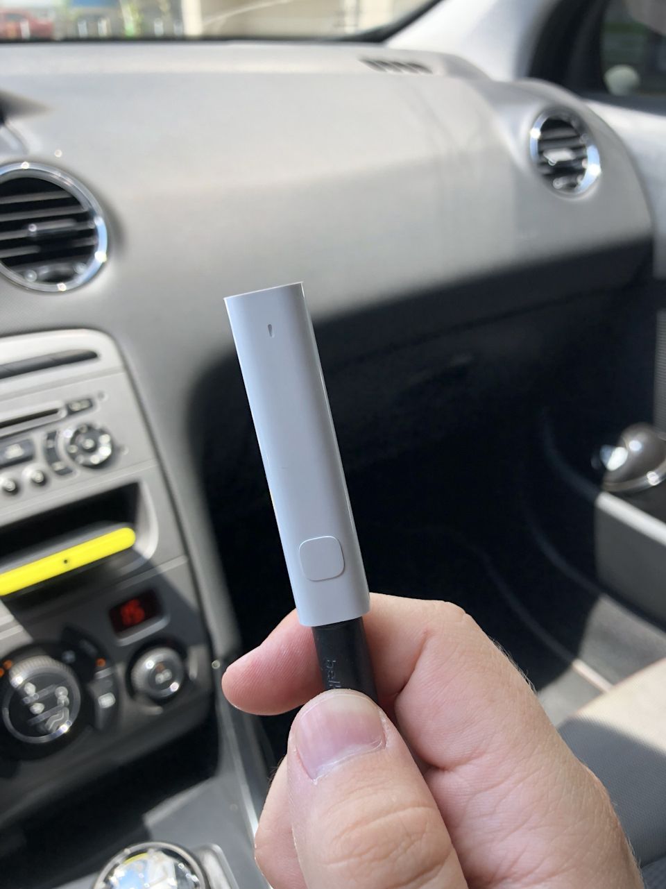 Bluetooth AUX в штатную магнитолу или Xiaomi Mi Bluetooth Audio Receiver —  Peugeot 308 (1G), 1,6 л, 2011 года | автозвук | DRIVE2