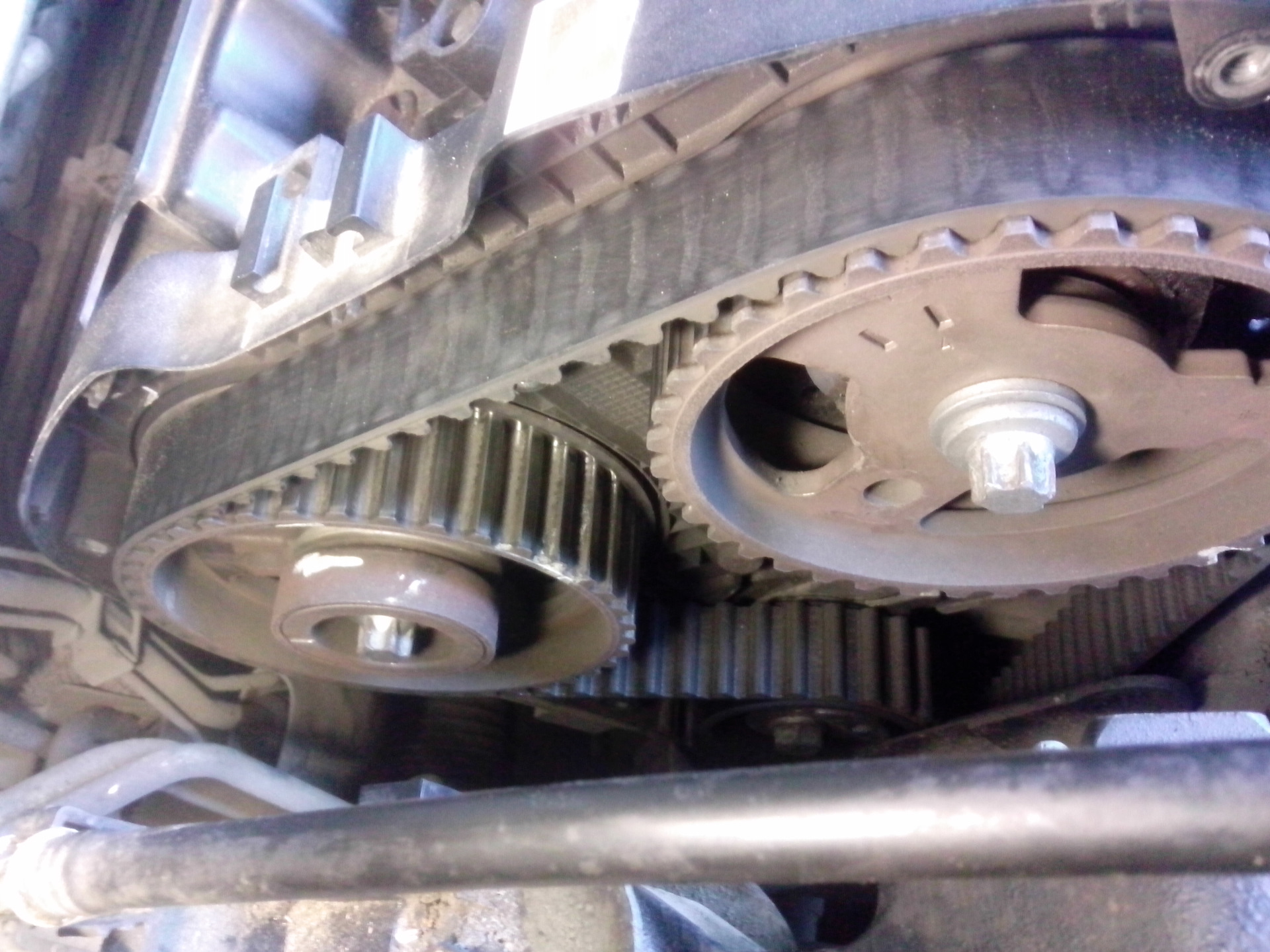 Метки грм ситроен c5. Ремень грм пежо 206 1. Ремень грм пежо 206 1. Установка грм пежо. 6.