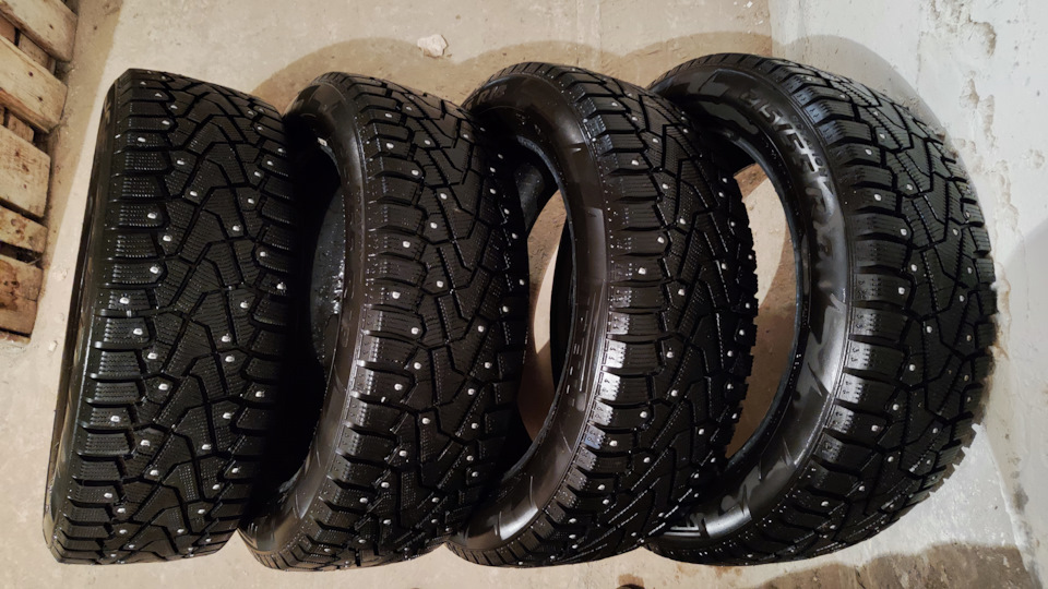 Шины зимние шипованные Pirelli 215/55 R18 на Omoda C5. Б/у | 50 000 ₽ в ...
