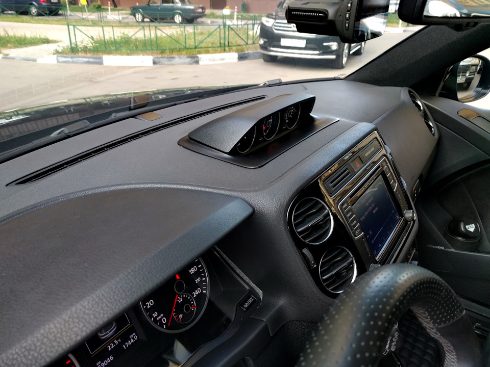 Фото в бортжурнале Volkswagen Tiguan (1G). Запчасти на фото: 151001