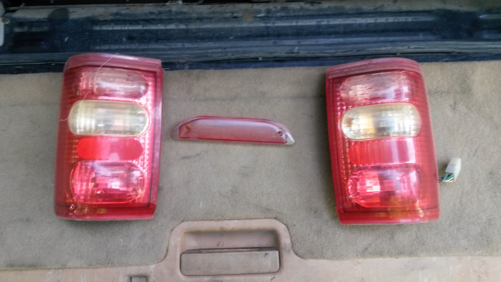 Фонарь заднего хода great wall safe. Фонарь габаритный schmitz, krone. Фонарь саф. Great wall safe задние фонари. 5009 фонарь прицепа.