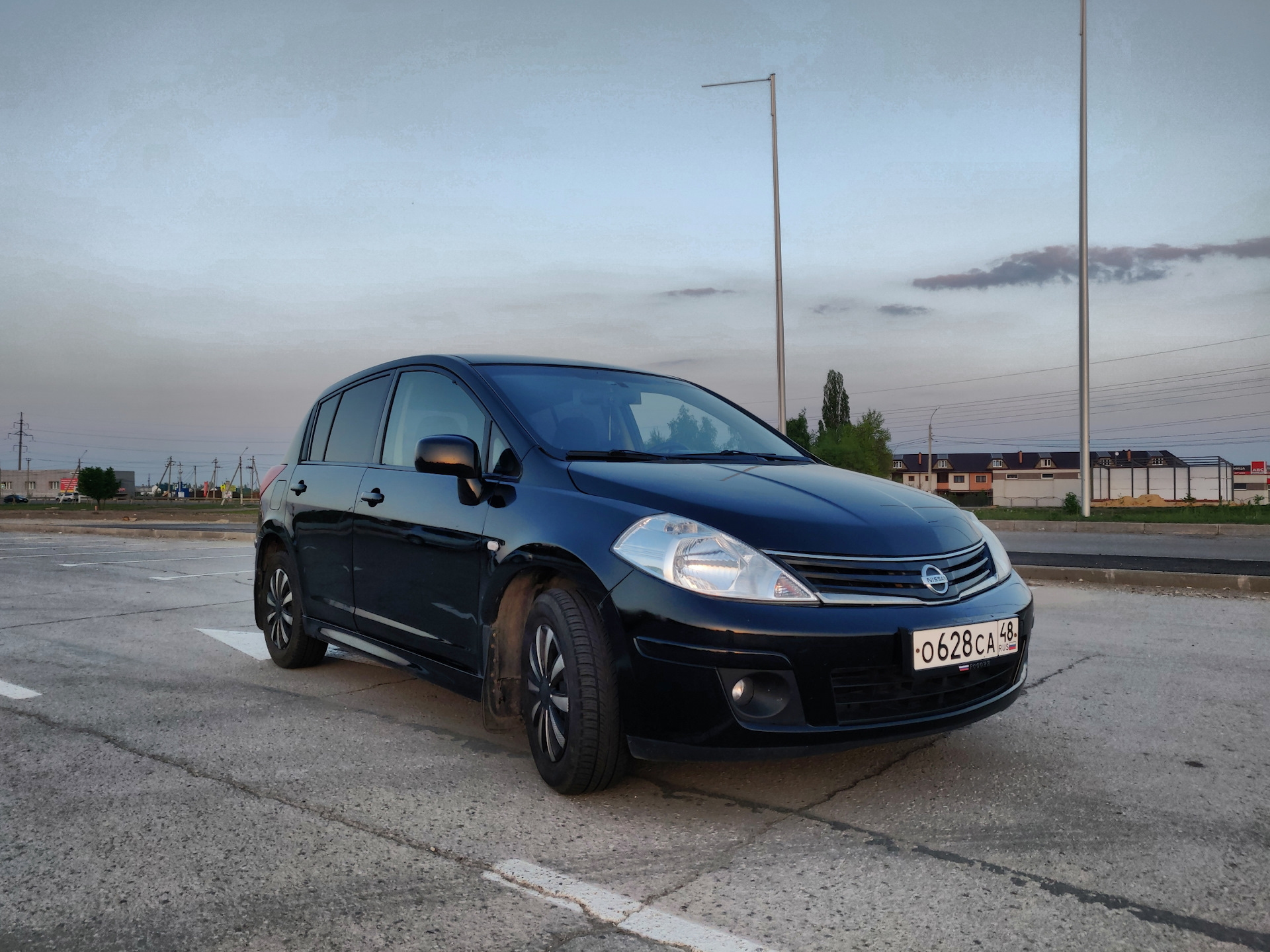 Реклама Nissan Tiida