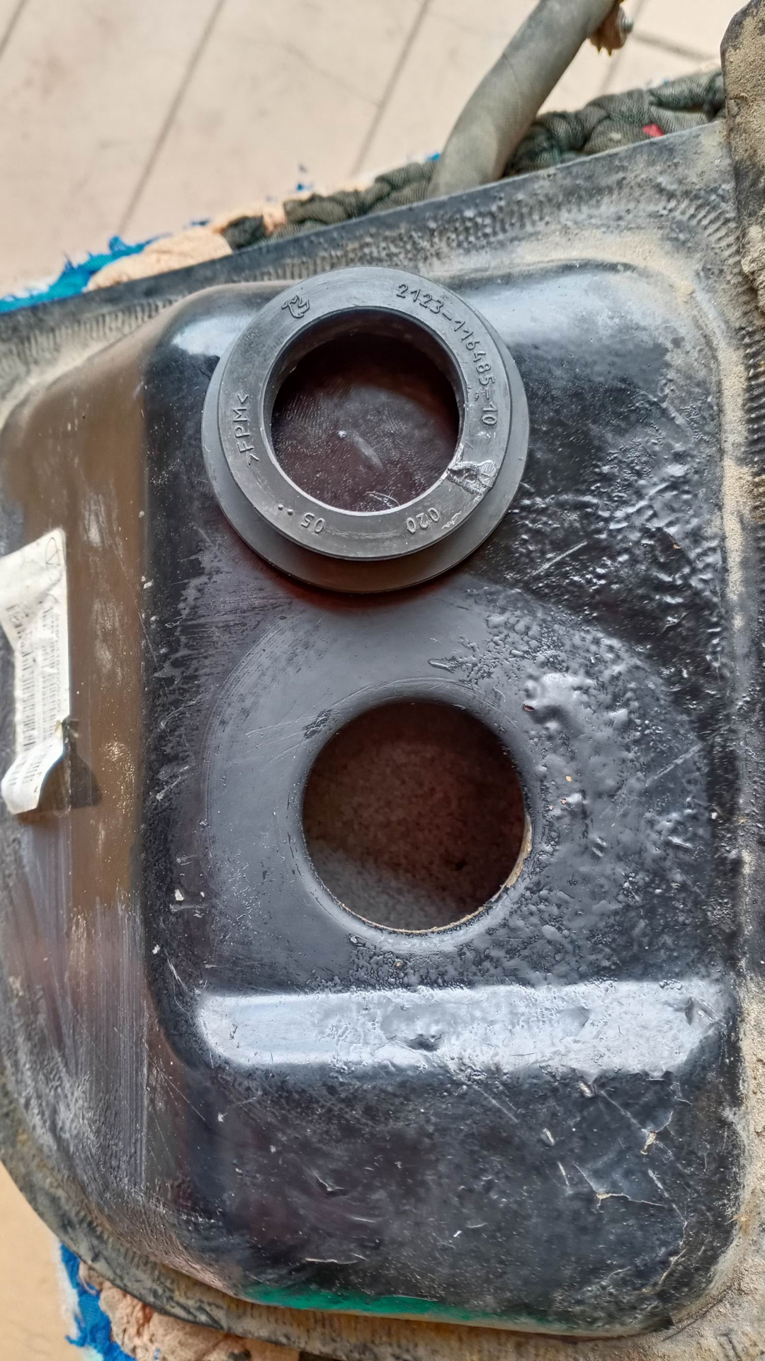 Ремонт резинки сепаратора или запах бензина в салоне Калины — Lada ...