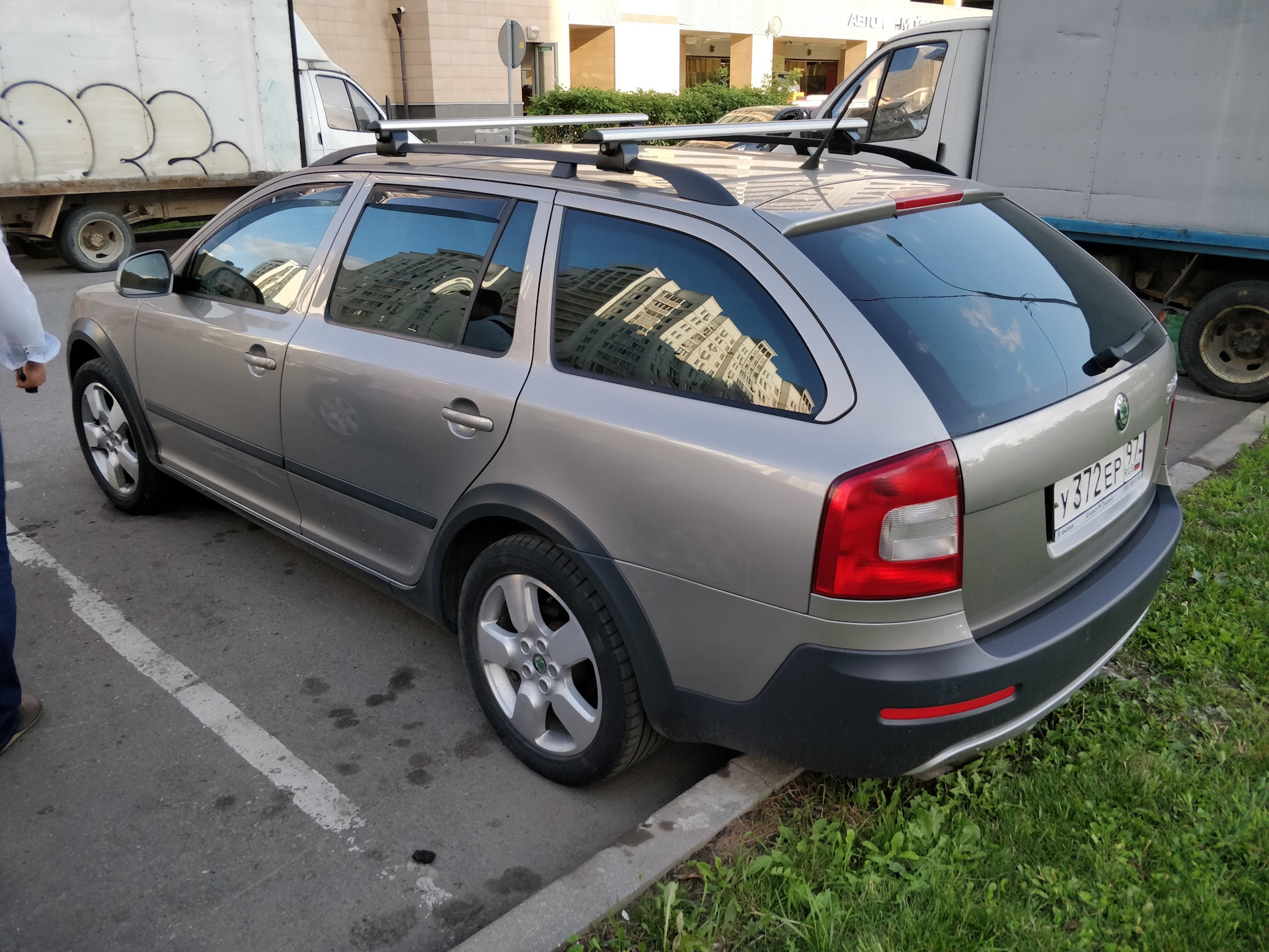 Skoda Octavia Scout антенна