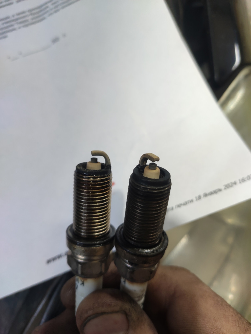 Оригинальный номер свечей зажигания. Свечи зажигания опель зафира а 1. Свеча зажигания тойота королла e150 1. Оригинальный номер свечей зажигания. Лада ларгус свечи зажигания 8 клапанов.