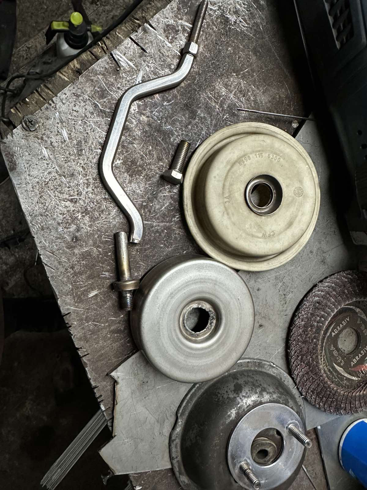 Неисправность актуатора турбин — Volkswagen Golf Mk3, 1,9 л, 1995 года ...