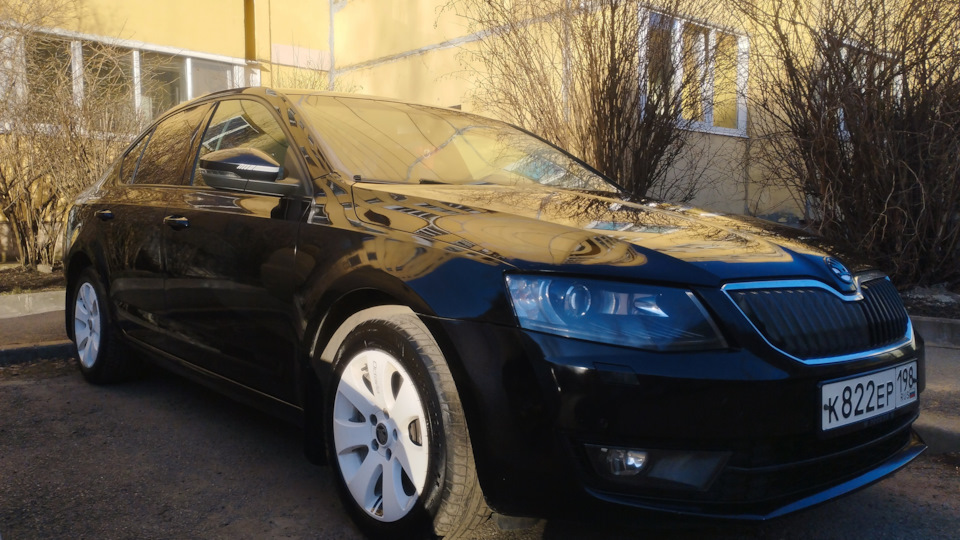 Skoda Octavia Чëрная-то что надо=)