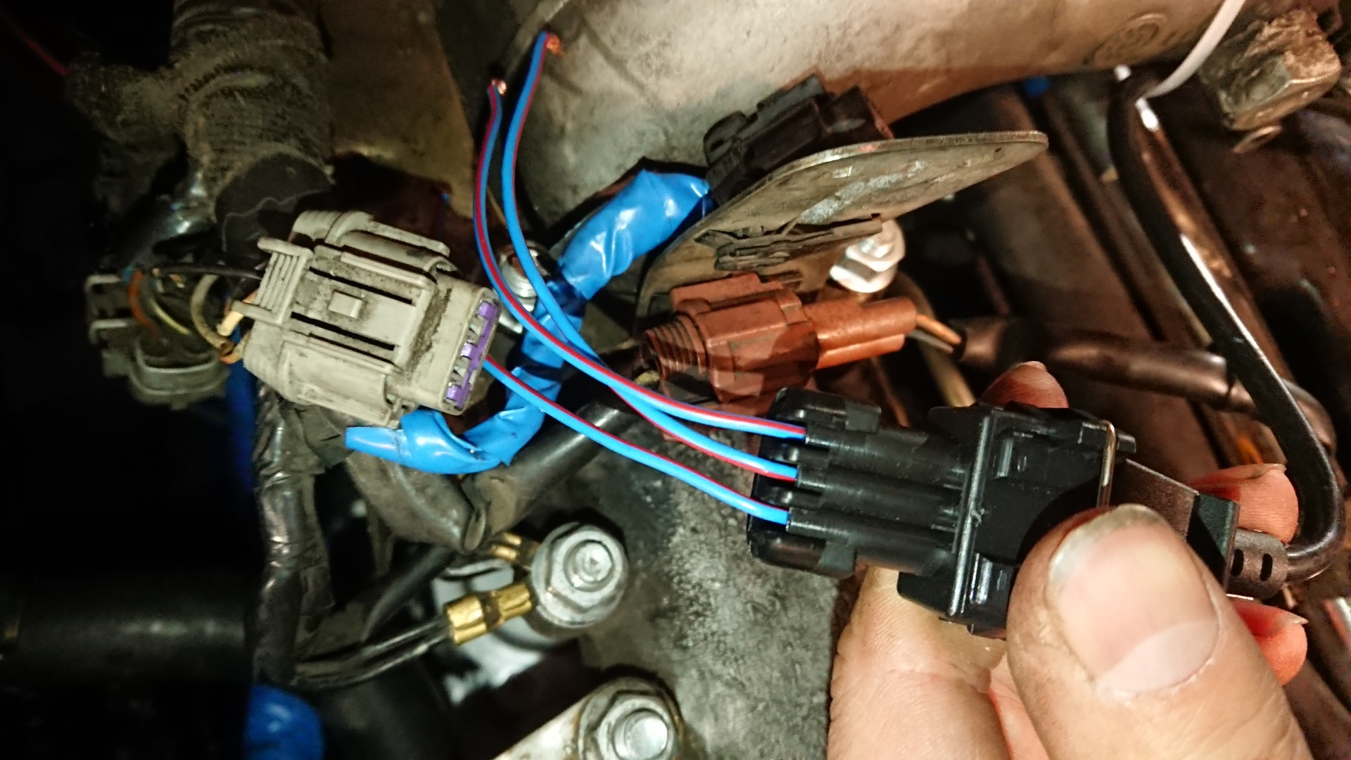 Датчик распредвала от газ — Nissan Terrano R50, 3,2 л, 1997 года ...