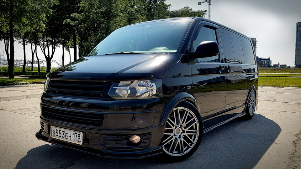 Volkswagen Caravelle BlackCock
