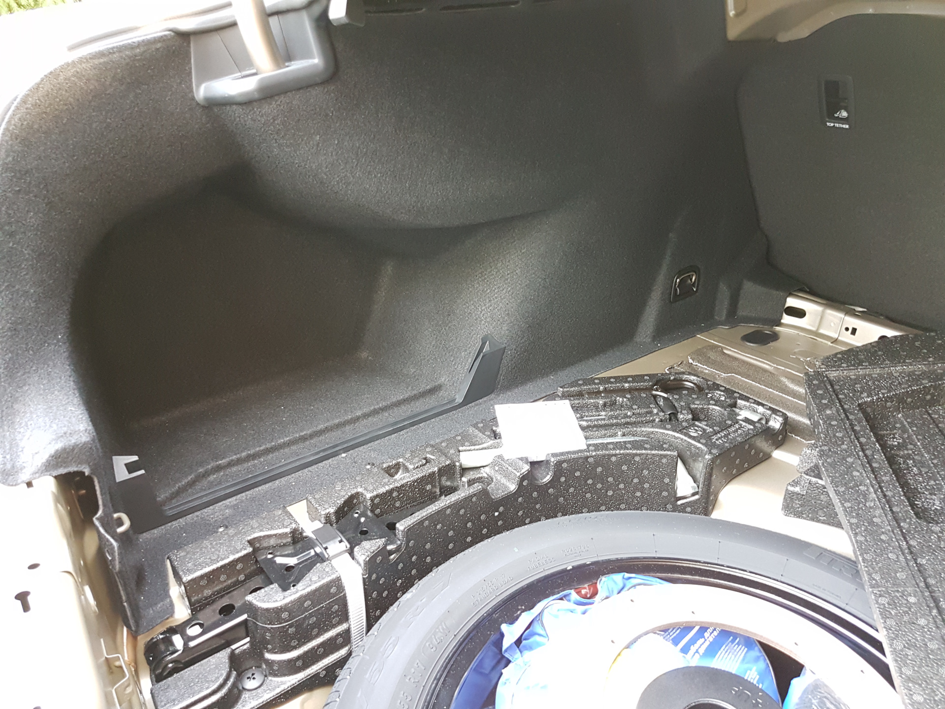 Сабвуфер стелс своими руками — Volkswagen Passat B8, 1,8 л, 2015 года ...