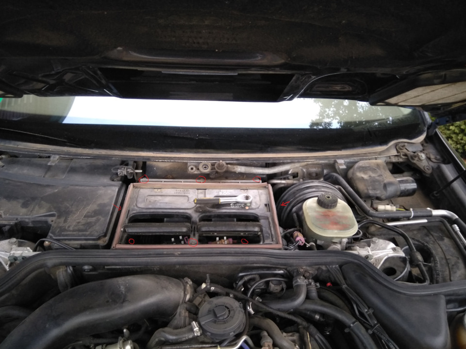 Неприятный запах из печки или чистка испарителя. — Audi A8 (D2), 4,2 л ...