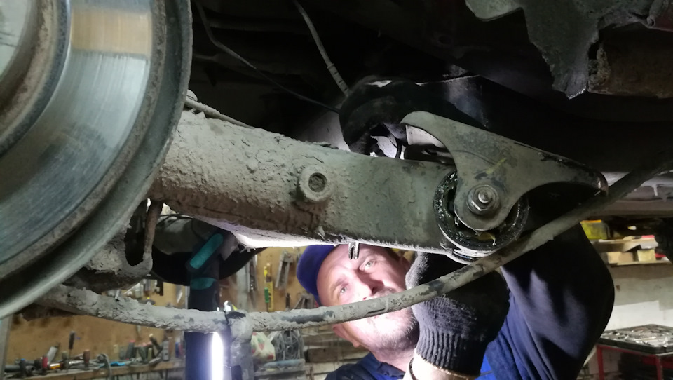 Замена задних сайлентблоков + много другое. Часть 2 — Peugeot 308 SW ...