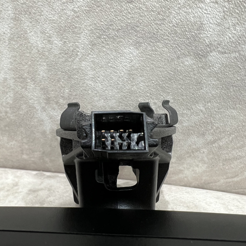 Зеркало салонное с автозатемнением на Volkswagen Golf Mk7, Skoda Kodiaq ...