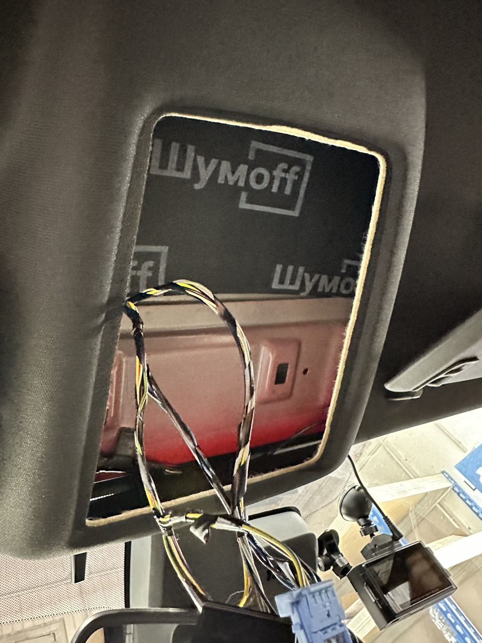 в дальнейшем все провода были оклеены антискрипом💪💪💪 — Opel Insignia (1G)