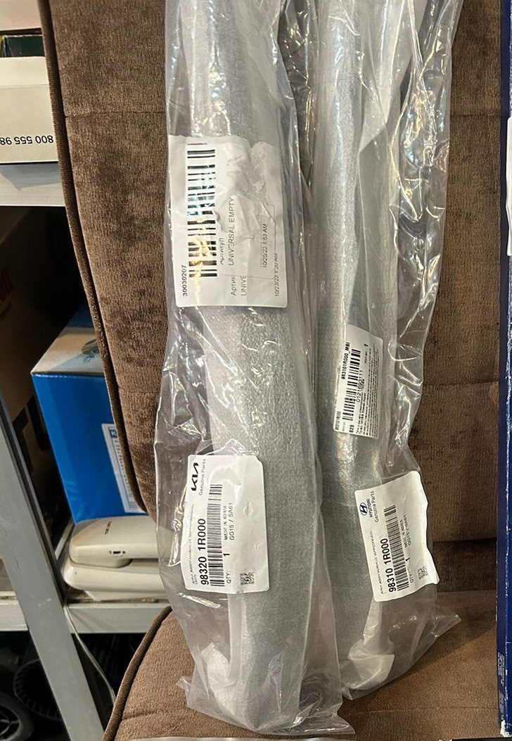 Вот они новые поводки) — Hyundai Solaris (1G). Found on photo: 983201R000, 983101R000, 1073233
