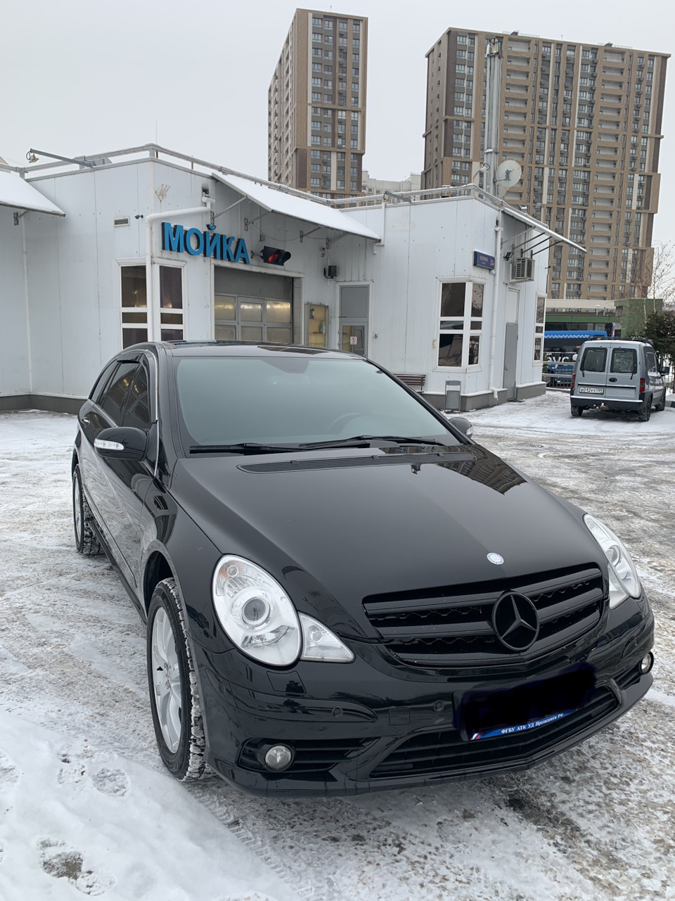 Проекция скорости на лобовое — Mercedes-Benz R-Class (W251), 3,5 л, 2007  года | аксессуары | DRIVE2