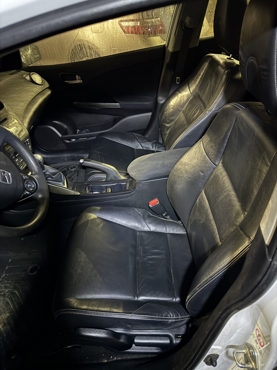 Кожа-рожа — Honda Civic Hatchback (9G)