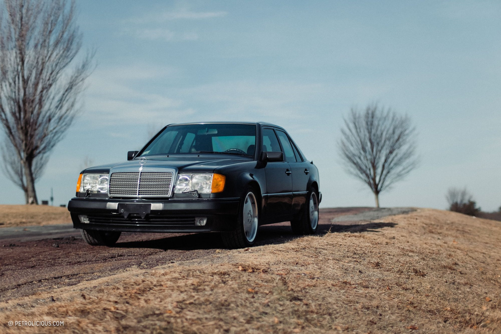 1992 Mercedes-Benz 500 e. Mercedes 1992. Мерседес Бенц 1992 года. Мерс 1992.