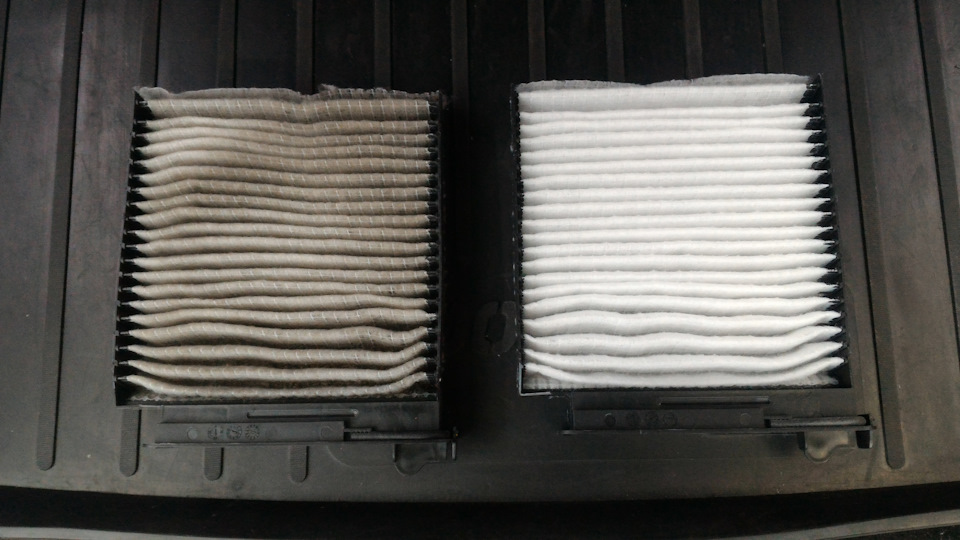 Слева старый фильтр, справа — новый. — Renault Duster (1G)