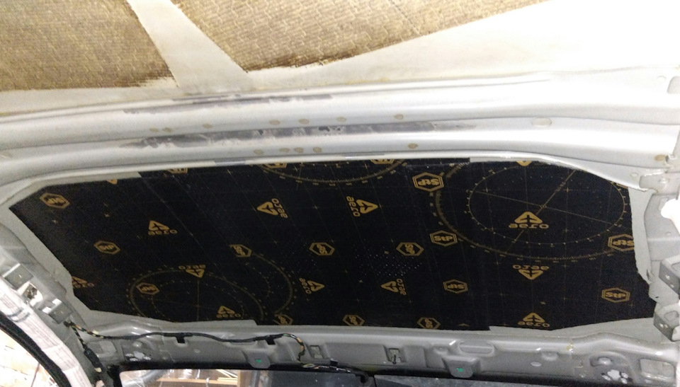 Потолок в процессе — Opel Insignia (1G)