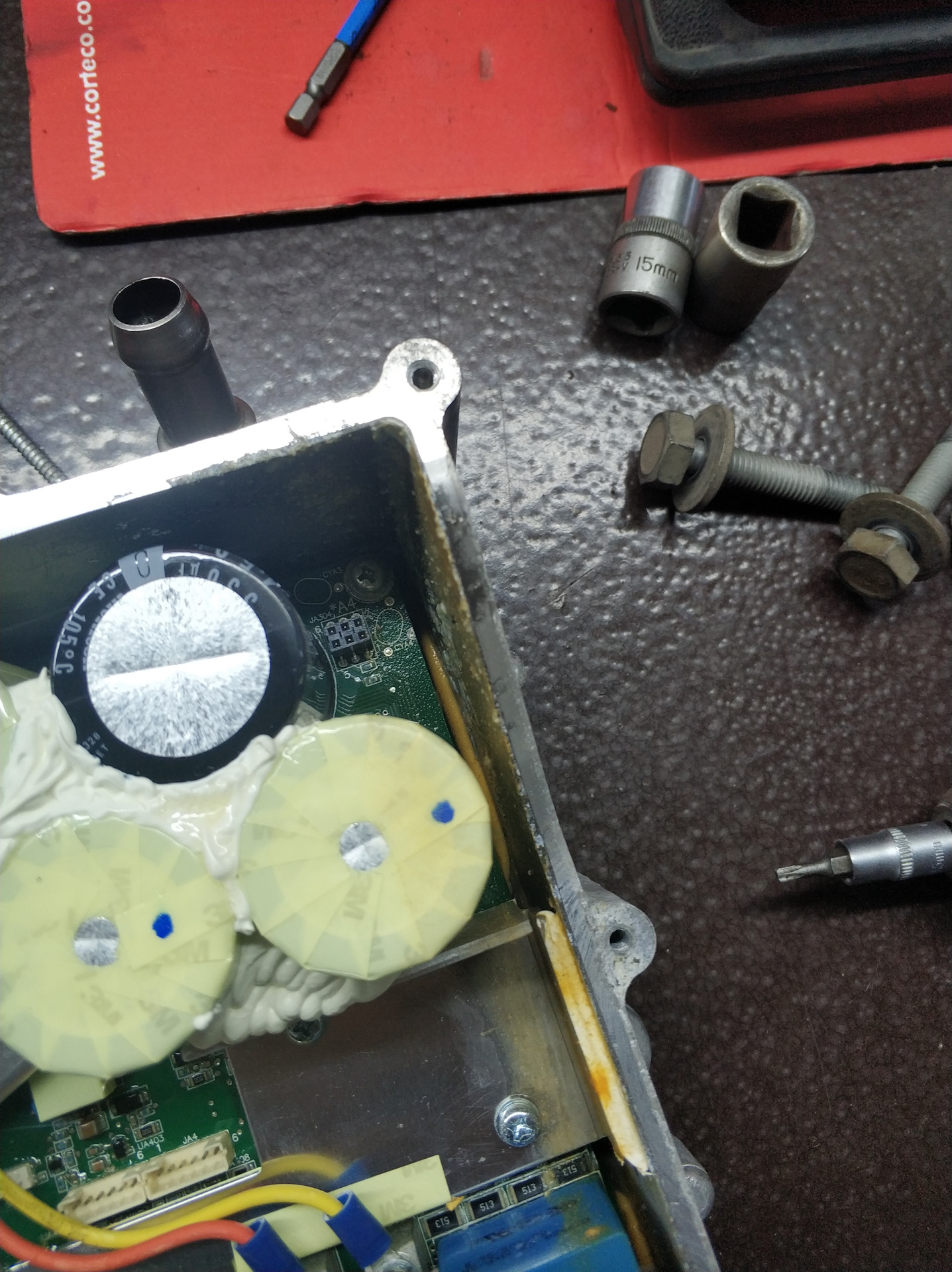 Чарджер, зарядное устройство, блок управления зарядом, хз как правильно ...